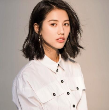 完蛋我被美女包围了是什么游戏